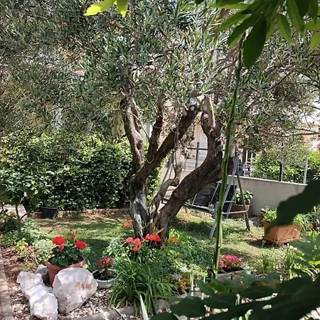 3743-4 Pers In Casa vacanze *